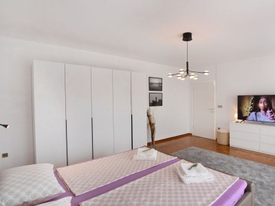 Apartment One bedroom apartment with balcony Umag A-22680-a - Outdoor photo 8