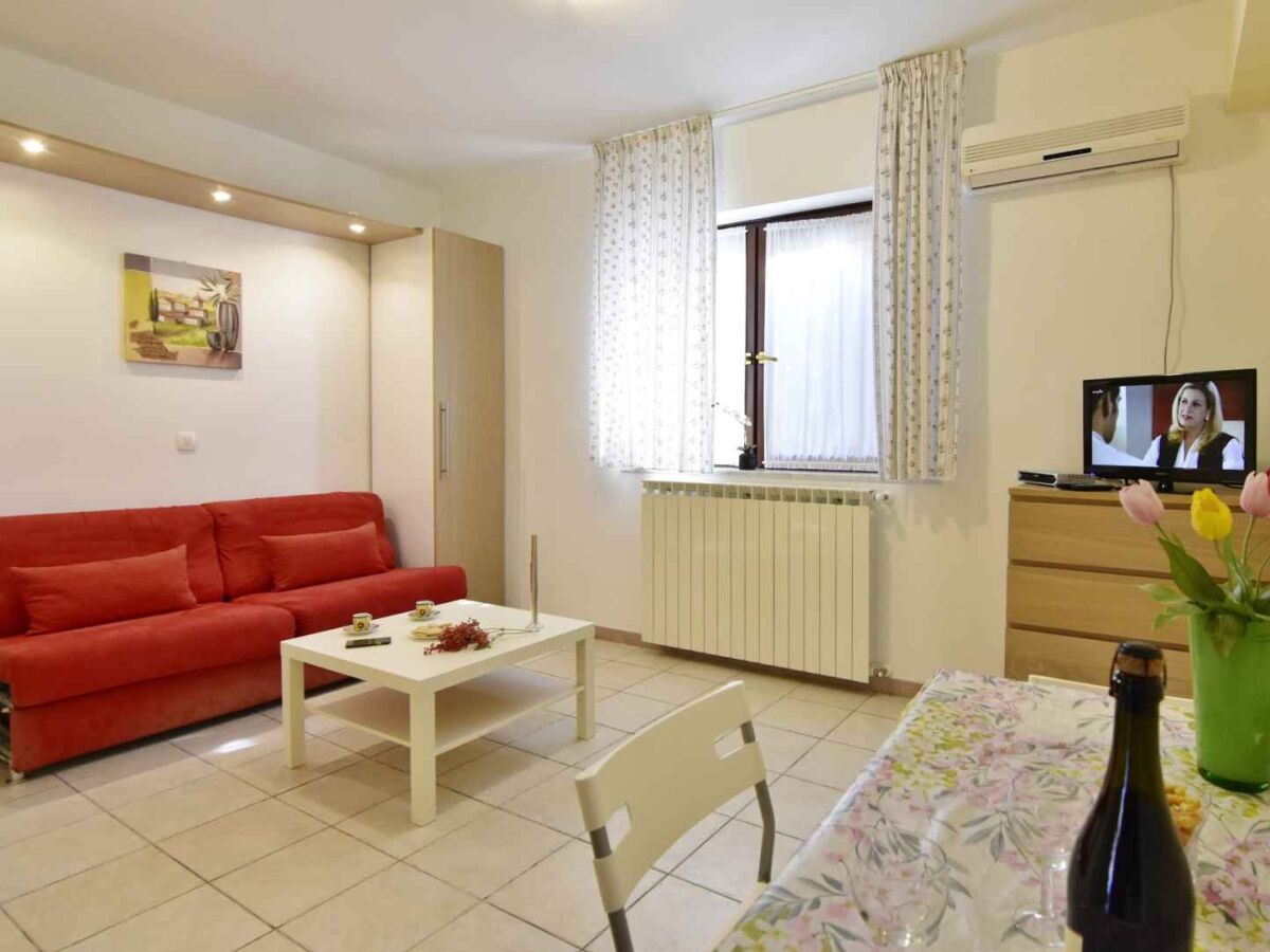 Apartment Two bedroom apartment with terrace Zambratija, Umag A-22658-b - Outdoor photo 4