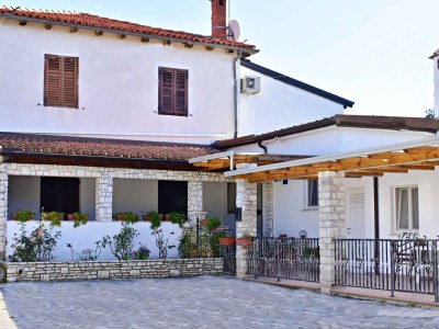 Apartment Two bedroom apartment with terrace Zambratija, Umag A-22658-b in Savudrija - Apartment