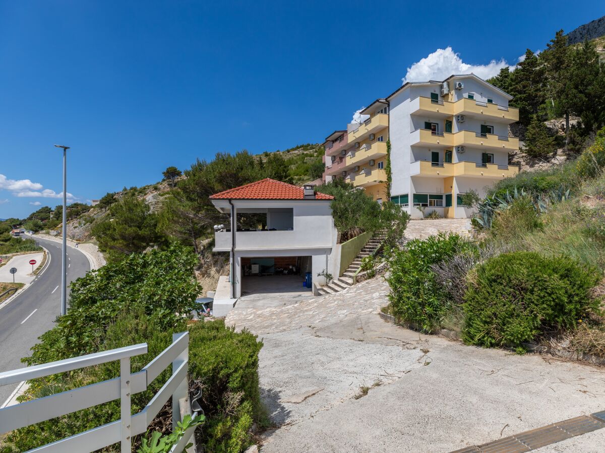 Apartment One bedroom apartment with balcony and sea view Lokva Rogoznica, Omiš A-23105-a - Outdoor photo 3