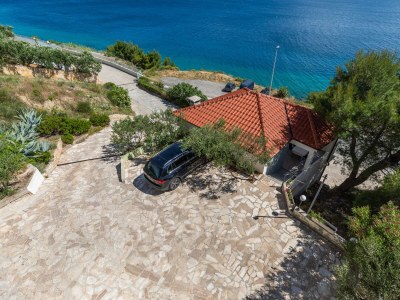 Apartment One bedroom apartment with balcony and sea view Lokva Rogoznica, Omiš A-23105-a - Outdoor photo 11