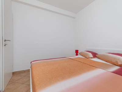 Apartment Two bedroom apartment with balcony and sea view Lokva Rogoznica, Omiš A-23105-c - Outdoor photo 19