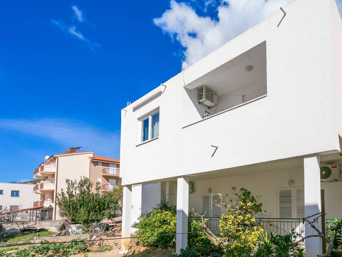 Apartment Two bedroom apartment with balcony Tučepi, Makarska A-22936-a - Outdoor photo 3