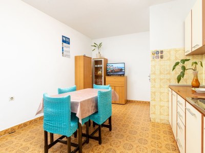 Apartment Two bedroom apartment with balcony Tučepi, Makarska A-22936-a - Outdoor photo 10