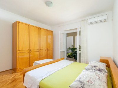 Apartment Two bedroom apartment with balcony Tučepi, Makarska A-22936-a - Outdoor photo 16