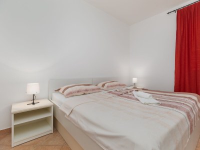 Apartment Two bedroom apartment with balcony and sea view Lokva Rogoznica, Omiš A-23105-d - Outdoor photo 18