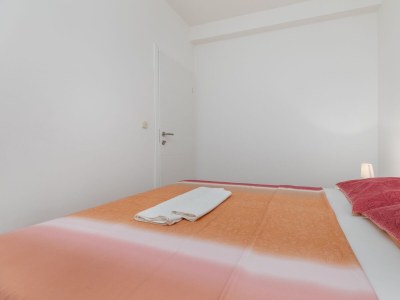 Apartment Two bedroom apartment with balcony and sea view Lokva Rogoznica, Omiš A-23105-d - Outdoor photo 21