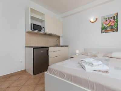 Apartment Studio flat with balcony and sea view Lokva Rogoznica, Omiš AS-23105-d - Outdoor photo 15