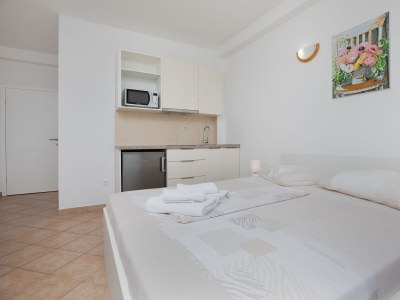 Apartment Studio flat with balcony and sea view Lokva Rogoznica, Omiš AS-23105-d - Outdoor photo 17