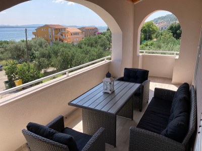 Apartment Two bedroom apartment with terrace and sea view Tkon, Pašman A-23194-a - Outdoor photo 9