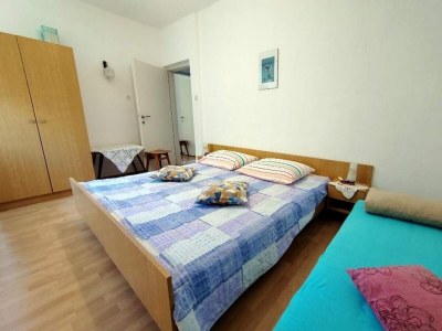 Apartment Three bedroom apartment with terrace Barbat, Rab A-23300-a - Outdoor photo 11