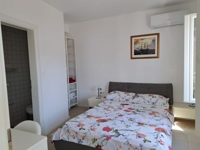 Apartment Two bedroom apartment near beach Ubli, Lastovo A-23365-a - Outdoor photo 10