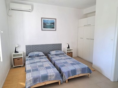 Apartment Two bedroom apartment near beach Ubli, Lastovo A-23365-a - Outdoor photo 13