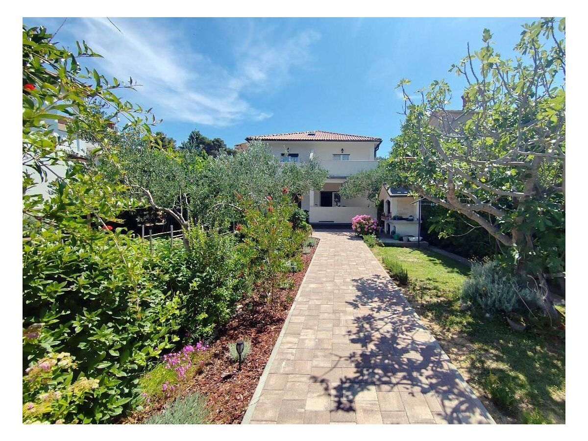 Apartment One bedroom apartment near beach Supetarska Draga - Donja, Rab A-23377-c - Outdoor photo 2