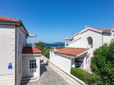 Apartment Two bedroom apartment near beach Rogoznica A-23414-a - Outdoor photo 29