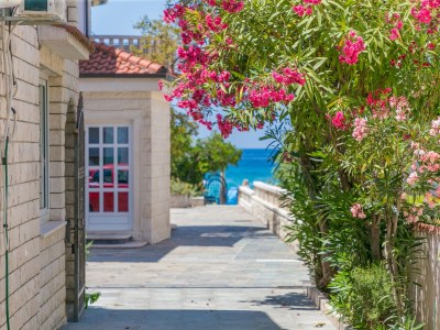 Apartment One bedroom apartment near beach Rogoznica A-23414-b - Outdoor photo 7