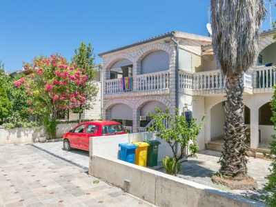 Apartment One bedroom apartment near beach Rogoznica A-23414-c - Outdoor photo 6