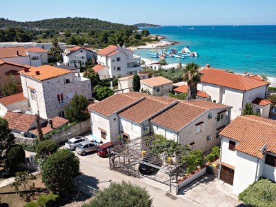 Apartment One bedroom apartment near beach Rogoznica A-23414-c - Outdoor photo 7