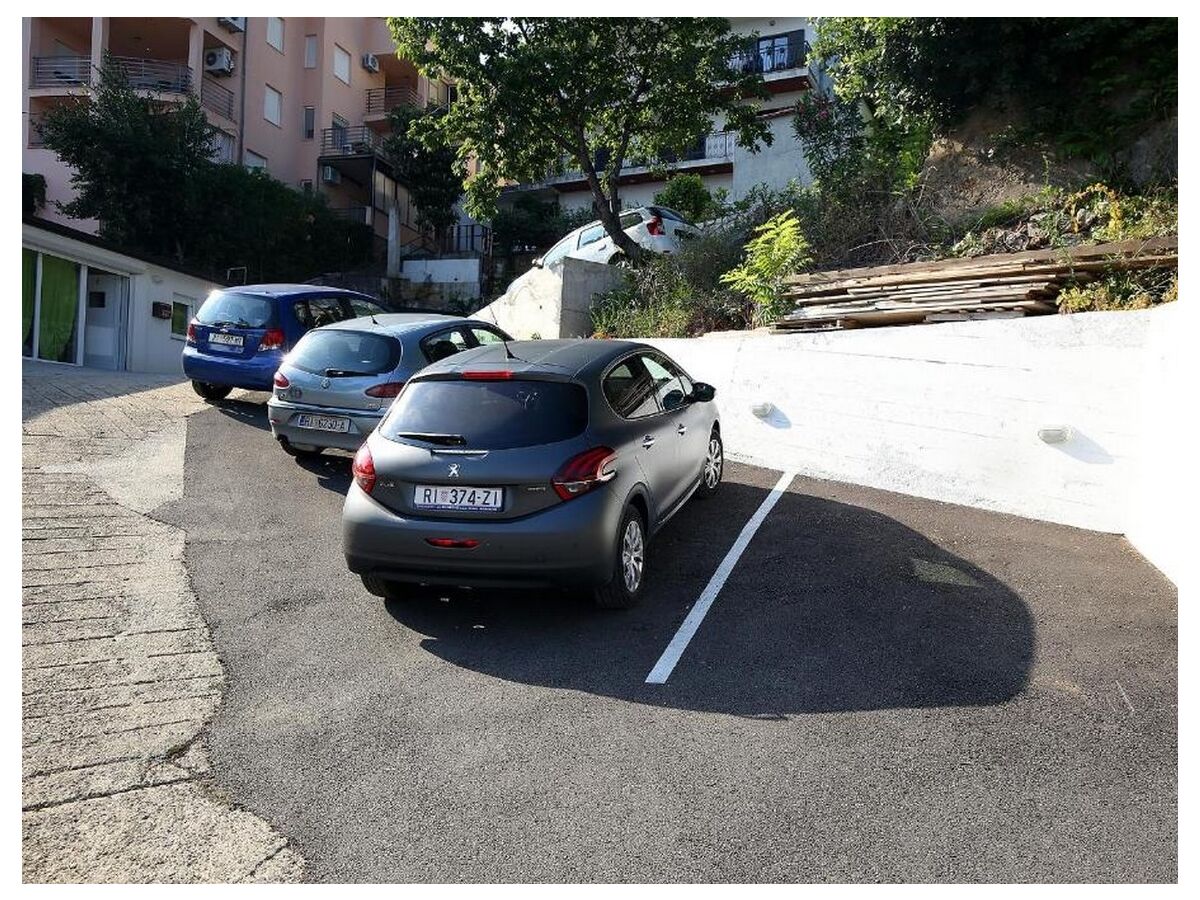 Apartment One bedroom apartment with terrace and sea view Opatija A-23795-b