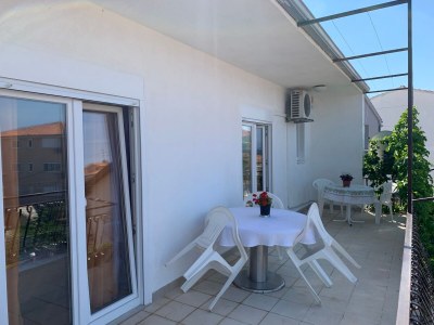 Apartment Three bedroom apartment with balcony and sea view Rogoznica A-23796-b - Outdoor photo 17