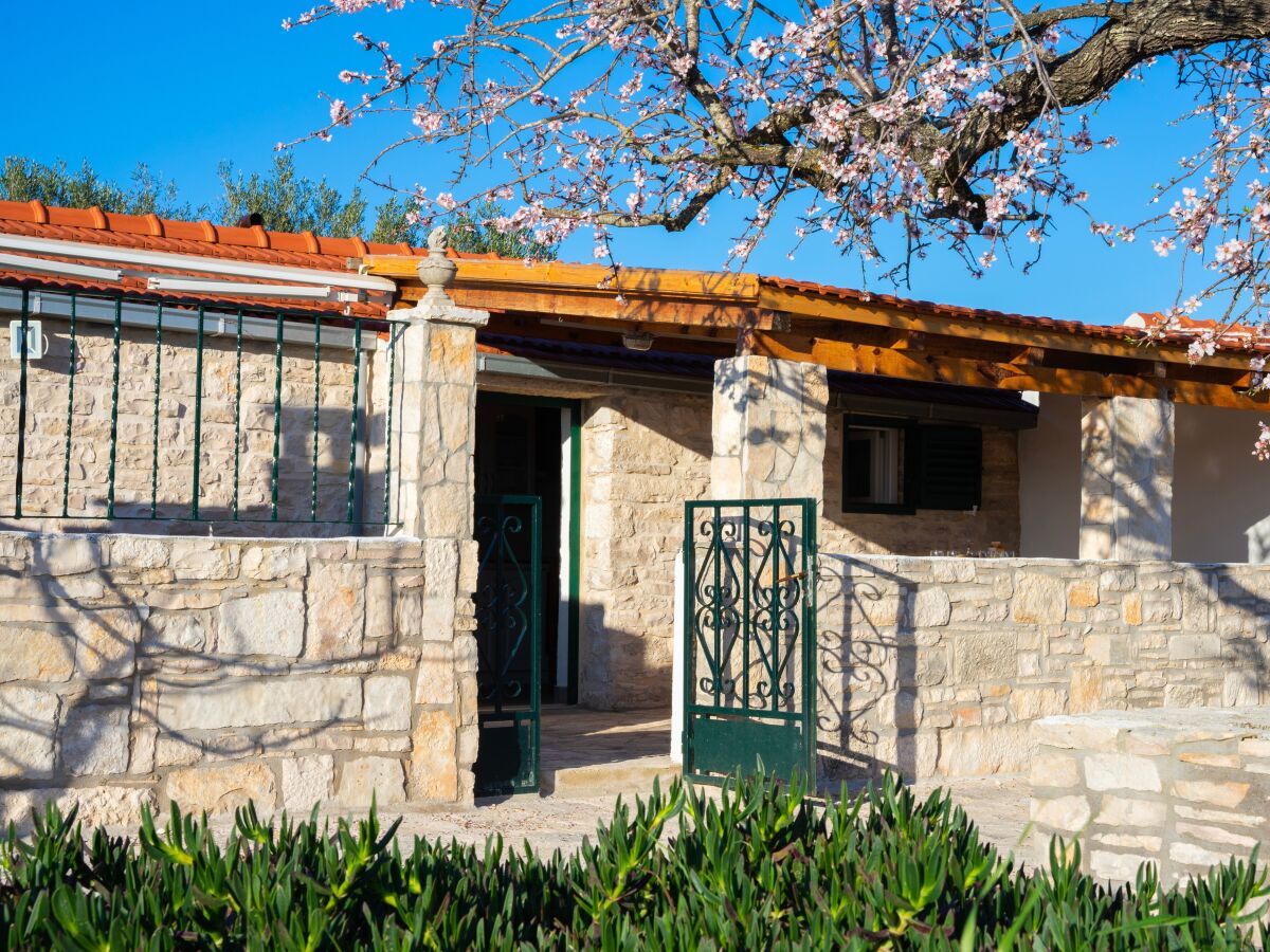 Holiday house Two bedroom house with terrace Cove Pelegrin, Korčula K-23866