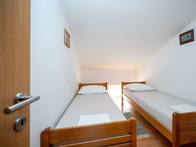 Apartment Two bedroom apartment with terrace and sea view Lopar, Rab A-23736-b - Outdoor photo 36