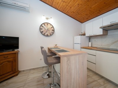 Apartment One bedroom apartment with terrace and sea view Lopar, Rab A-23736-c - Outdoor photo 20