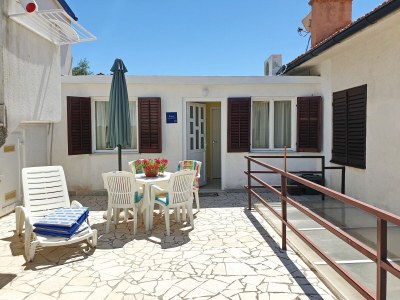 Apartment One bedroom apartment near beach Šilo, Krk A-18755-a in Šilo - Apartment