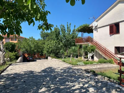 Apartment One bedroom apartment with terrace Šilo, Krk A-18706-a - Outdoor photo 5