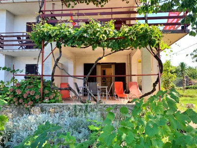 Apartment One bedroom apartment with terrace Šilo, Krk A-18706-a - Outdoor photo 25