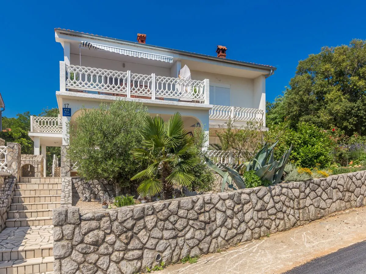 Apartment Two bedroom apartment with terrace and sea view Šilo, Krk A-18691-a