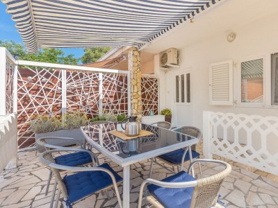 Apartment Two bedroom apartment with terrace and sea view Šilo, Krk A-18691-a - Outdoor photo 21