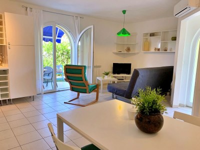 Apartment One bedroom apartment with terrace Šilo, Krk A-18678-a - Outdoor photo 16