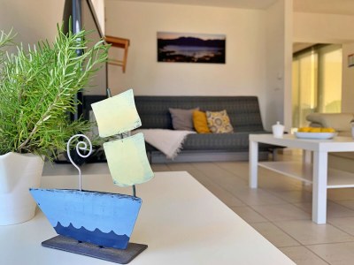 Apartment Two bedroom apartment with terrace and sea view Šilo, Krk A-18678-c - Outdoor photo 13