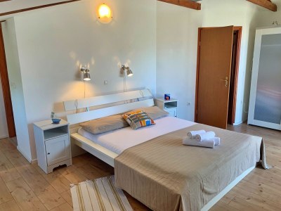 Apartment Two bedroom apartment with terrace and sea view Šilo, Krk A-18678-c - Outdoor photo 24