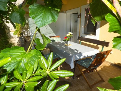 Apartment Two bedroom apartment with terrace and sea view Ivan Dolac, Hvar A-8782-d in Jelsa - Apartment