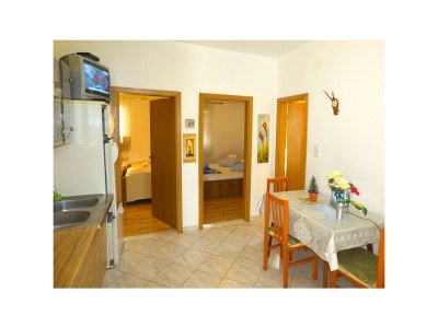 Apartment Two bedroom apartment with terrace and sea view Ivan Dolac, Hvar A-8782-d - Outdoor photo 9