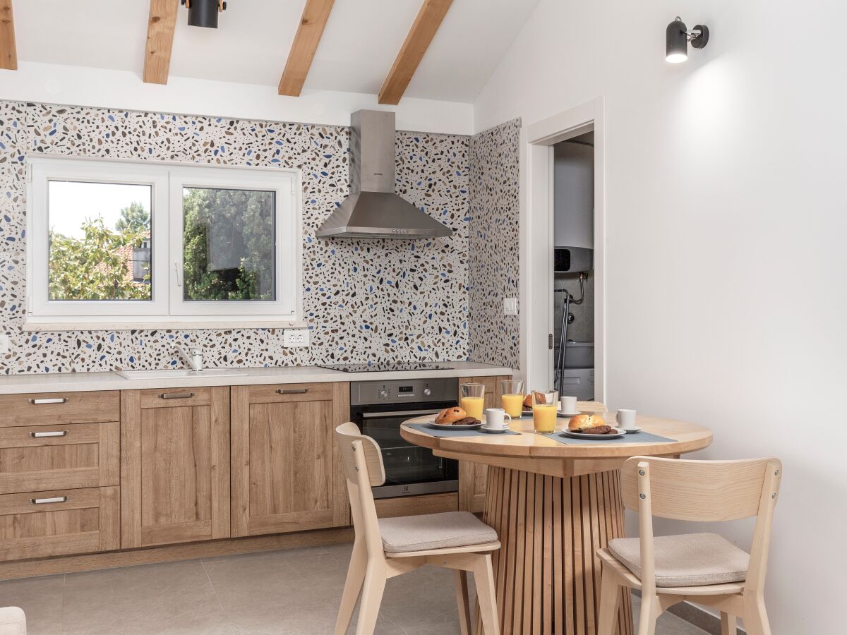 Apartment One bedroom apartment near beach Malinska, Krk A-23652-a - Outdoor photo 4