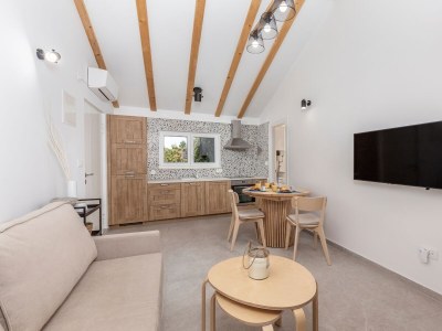 Apartment One bedroom apartment near beach Malinska, Krk A-23652-a - Outdoor photo 3