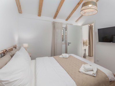 Apartment One bedroom apartment near beach Malinska, Krk A-23652-a - Outdoor photo 8