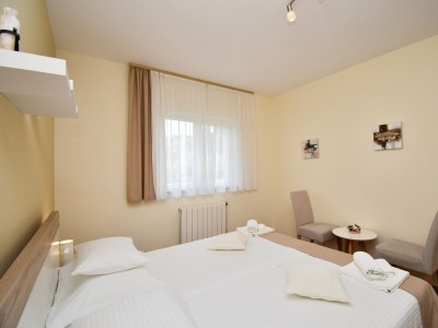 Apartment Two bedroom apartment with terrace Poreč A-16495-a - Outdoor photo 18