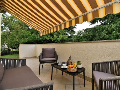 Apartment Two bedroom apartment with terrace Poreč A-16495-a - Outdoor photo 27