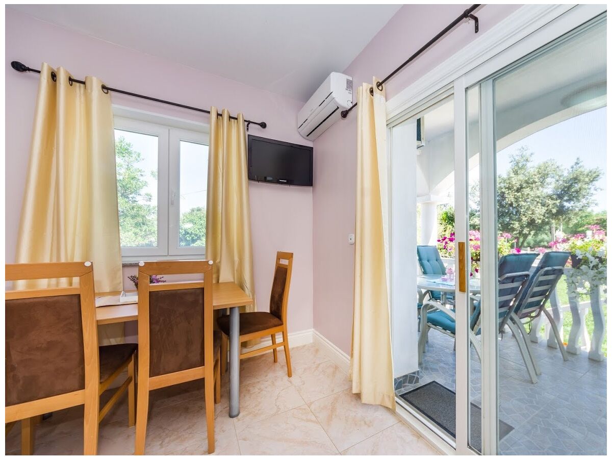 Apartment One bedroom apartment with terrace Zaton, Zadar A-15000-a - Outdoor photo 5