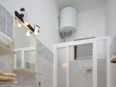 Apartment One bedroom apartment with terrace and sea view Mali Lošinj, Lošinj A-2489-a - Outdoor photo 19