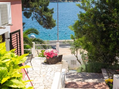 Apartment Studio flat with terrace and sea view Mali Lošinj, Lošinj AS-2489-a - Outdoor photo 8