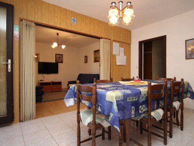 Apartment Two bedroom apartment with terrace Šilo, Krk A-18760-c - Outdoor photo 9