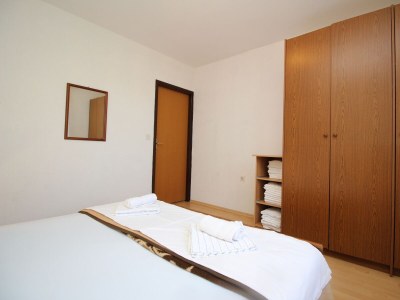 Apartment Two bedroom apartment with terrace Šilo, Krk A-18760-c - Outdoor photo 14