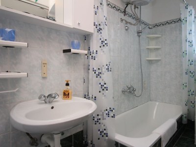 Apartment Two bedroom apartment with terrace Šilo, Krk A-18760-c - Outdoor photo 18