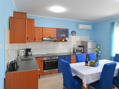 Apartment Two bedroom apartment with terrace and sea view Opatija A-7916-a - Outdoor photo 15