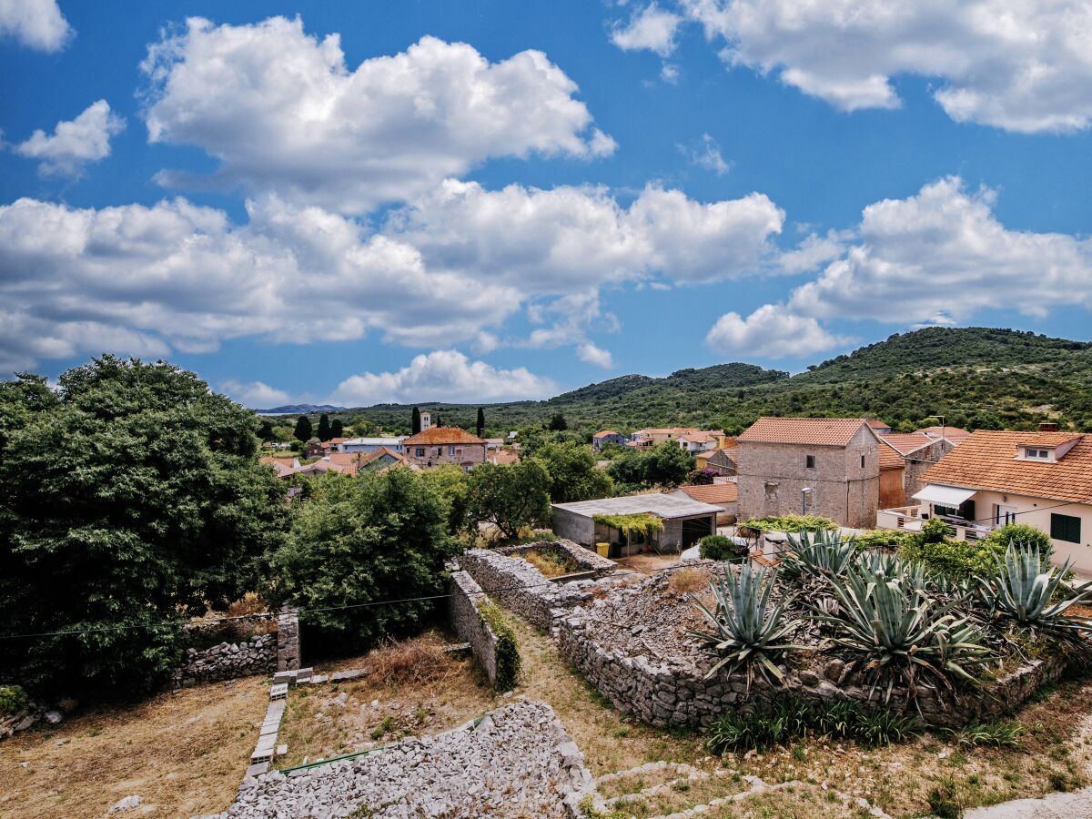Apartment One bedroom apartment with terrace Sali, Dugi otok A-24032-b - Outdoor photo 2